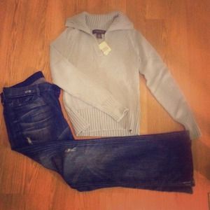 Banana Republic light blue sweater