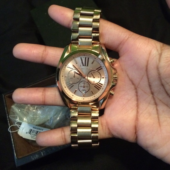 Women\'s Michael Kors Watch. Rose Gold