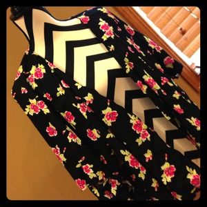 🌹🌻Floral kimono top🌺🌷