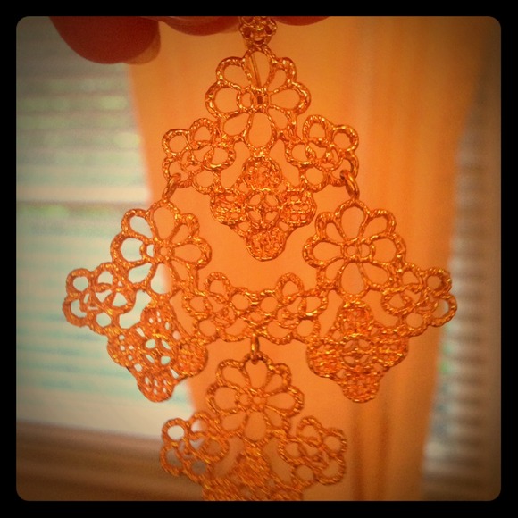 Stella and Dot Lace earrings and aqua drops!