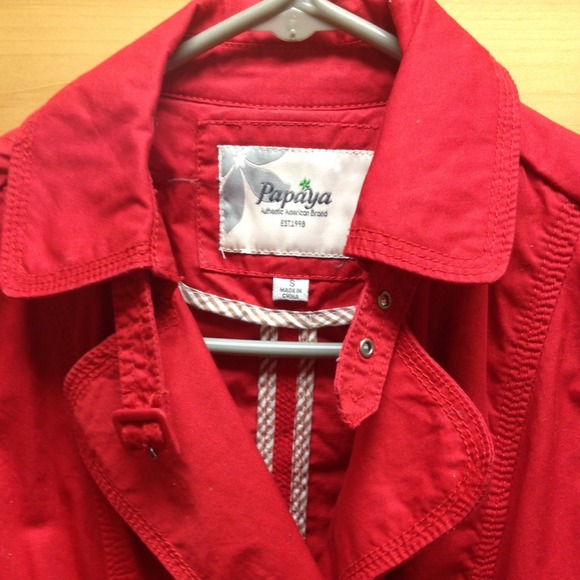 Adorable red jacket - Picture 2 of 3