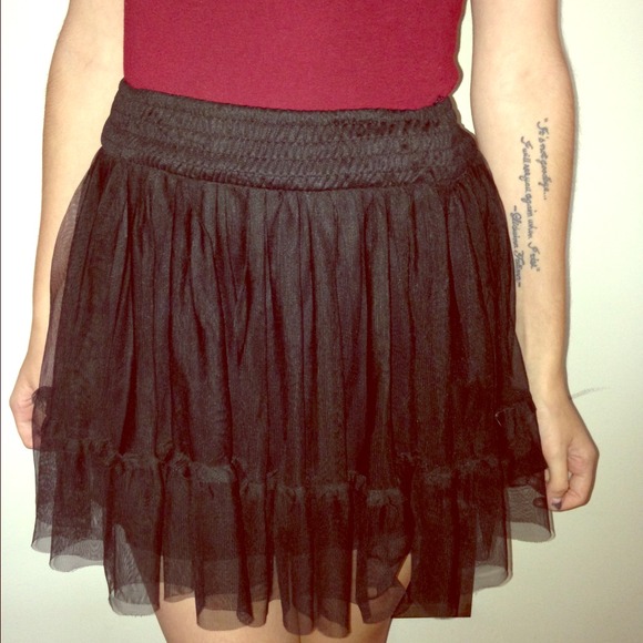 Small black skirt/tutu