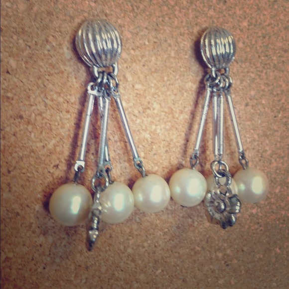 VINTAGE earrings. Sterling silver!