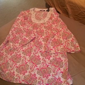 Pink and white tunic.  Great condition.  Medium.