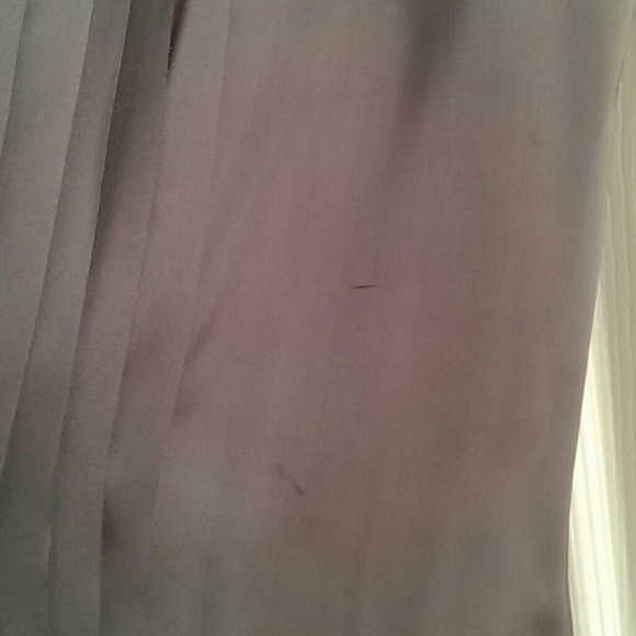 Pretty Pleated Sleeveless Blouse - Picture 3 of 4