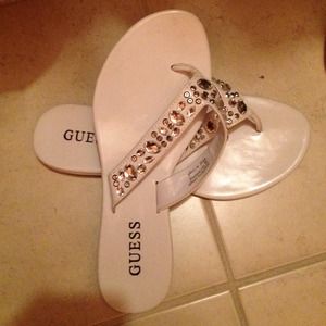 Guess flip flop