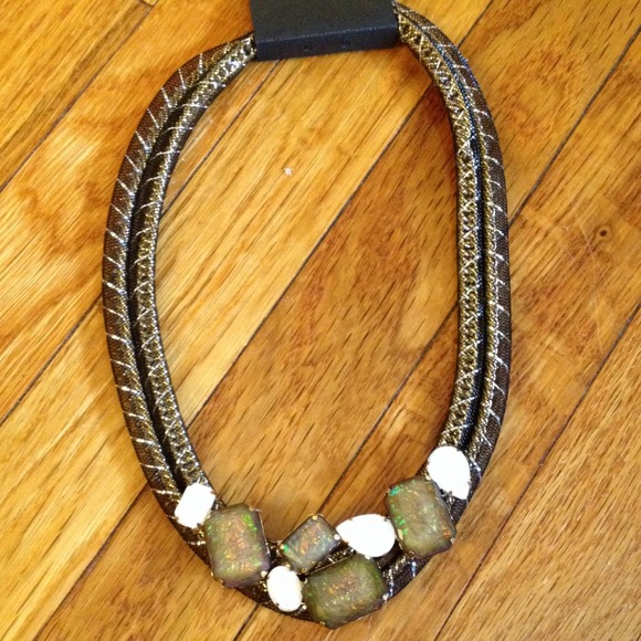 Mesh Chain Statement Necklace
