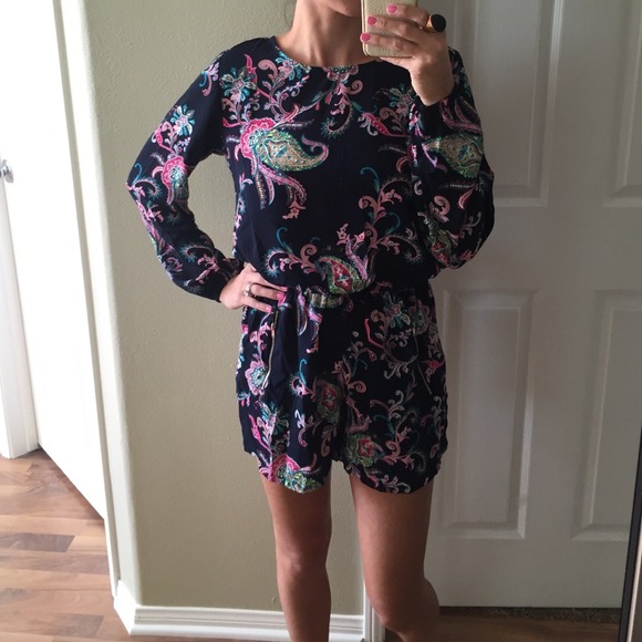 Tops - Paisley Floral Navy Blue Longsleeve Romper Medium