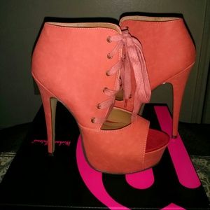Michael Antonio Coral Heels