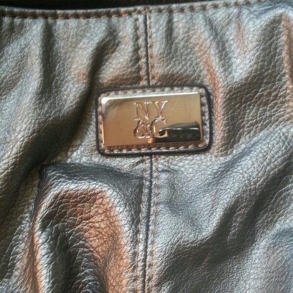 Silver NY&CO hobo bag - Picture 4 of 4