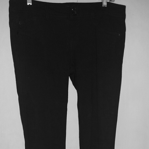 Rockabilly cigarette/stretch skinny hot pants