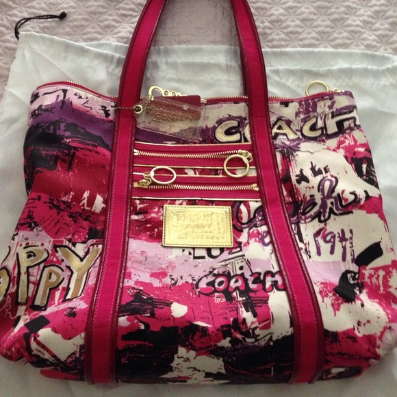 Ltd Edition Coach Poppy hand bag