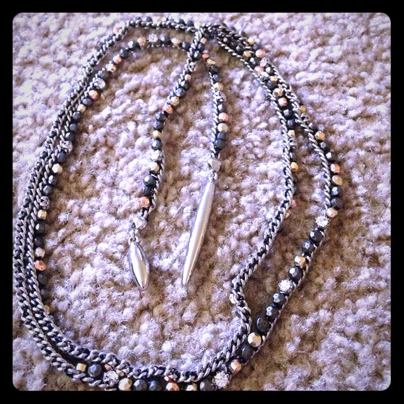 Beautiful Stella & Dot Multi color necklace
