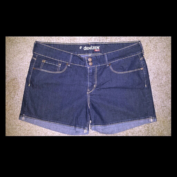 Super cute like new cut off cuffed denim shorts