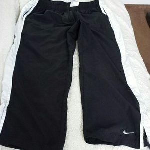 NIKE Capri pants