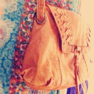 Leather cross satchel