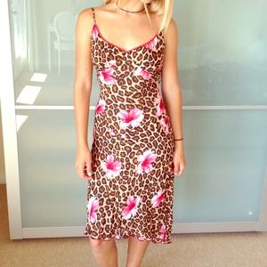 Gorgeous leopard pink flower dress