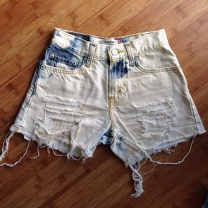 30🅿️🅿️ Brandy Melville Levi High Waist Shorts