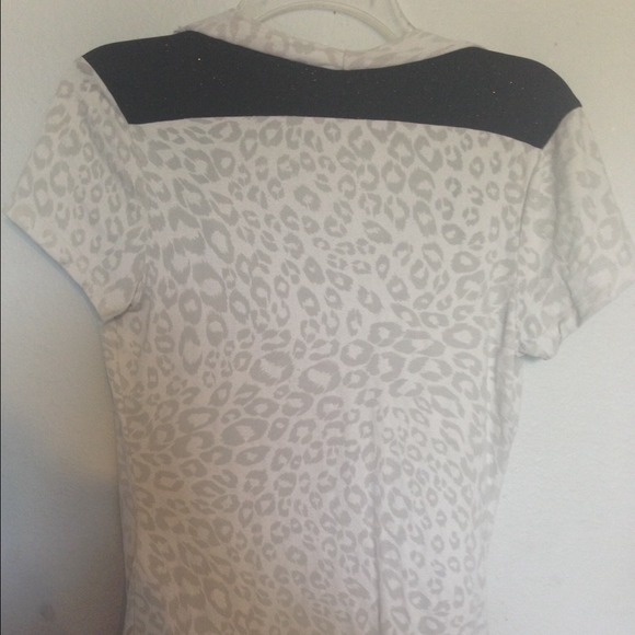 🚫Bundled🚫BKE Boutique top from The Buckle - Picture 2 of 2