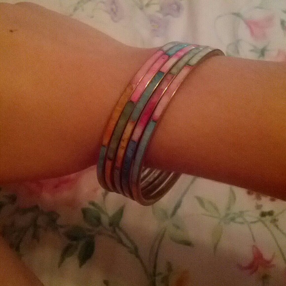 Set of 5 Bangles!