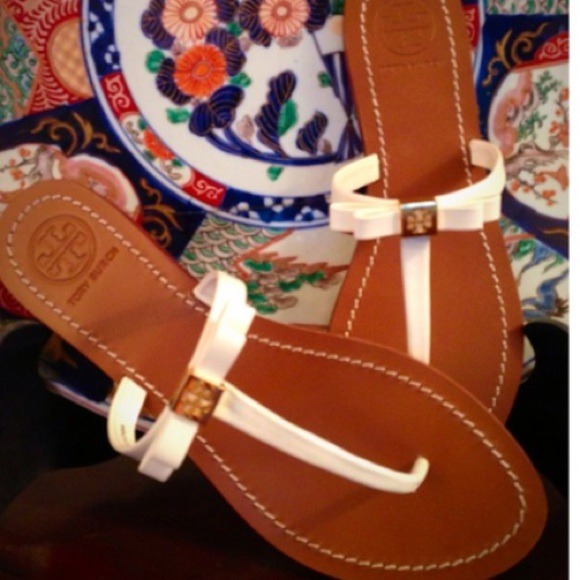 Tory Burch Shoes - Tory Burch Reva bow flat sandals