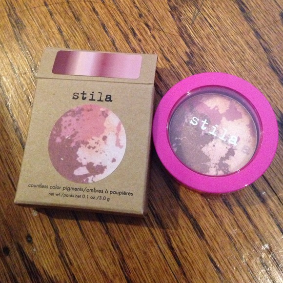BNIB Stila eyeshadow in encore