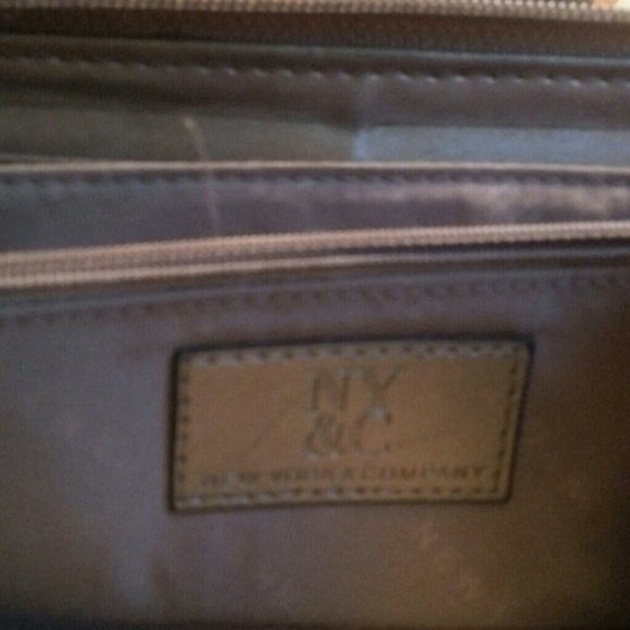 NY&CO Silver wallet - Picture 3 of 4