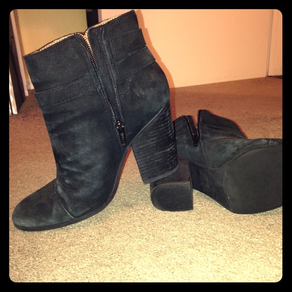 Lucky Brand Black suede booties!!**Barely Worn**