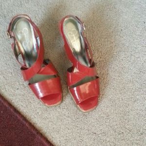 REDUCED!! RED SANDALS-JESSICA SIMPSON