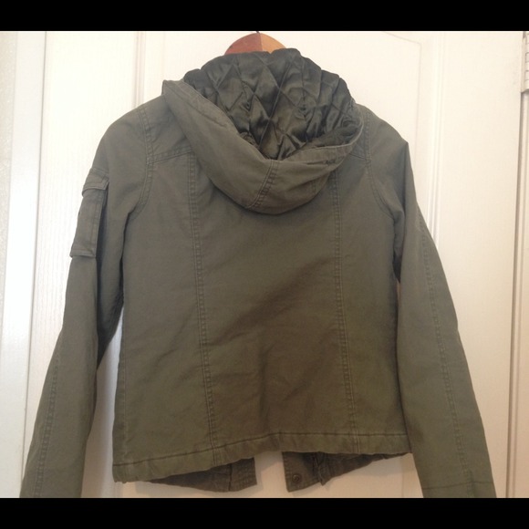 🚫SOLD ON VINTED🚫 Old Navy Green Jacket - Picture 2 of 3