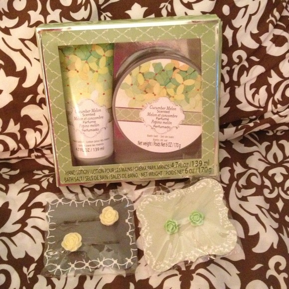 reduced♦️Cucumber melon spa set and access-bundle