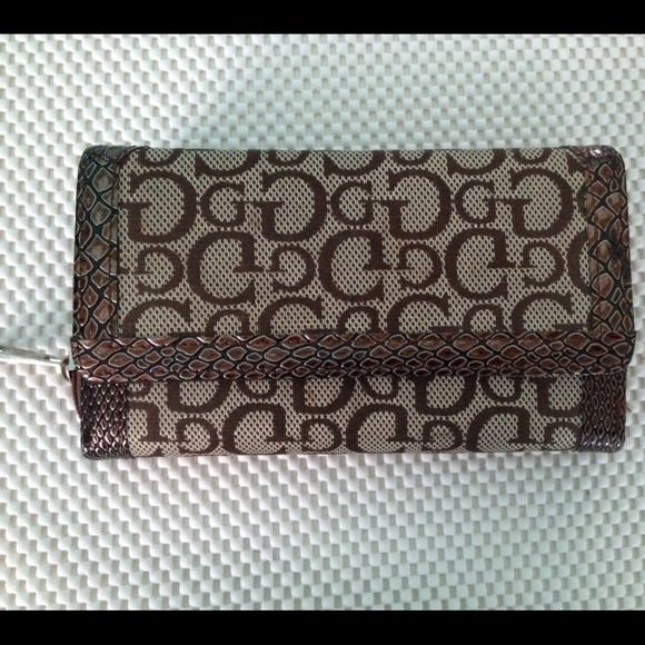 Brown Guess Fall Autumn Wallet