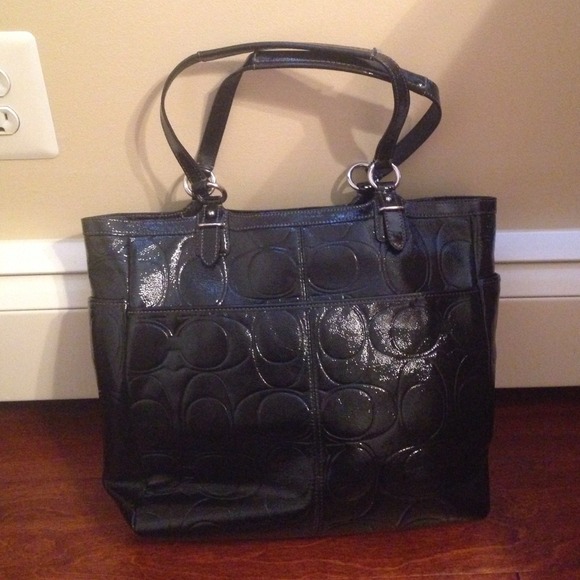 NWOT Authentic Coach handbag - Picture 2 of 3