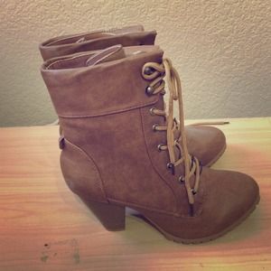 Cognac high booties