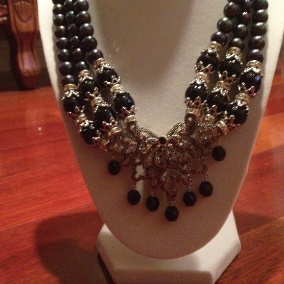 Black authentic pearl with onyx necklace