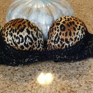 Victoria's Secret 32C lace strapless bra
