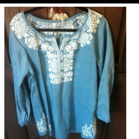 Floral print peasant top