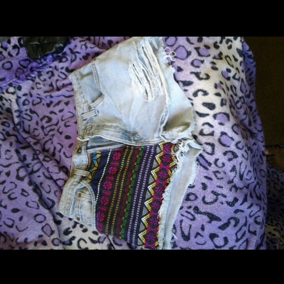 High Waisted Levi Shorts