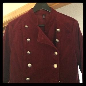 Adorable burgundy velvet crop jacket - Military