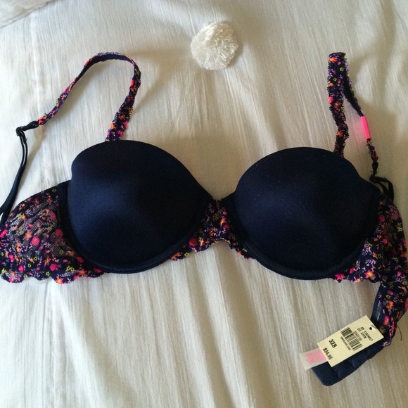 Victoria Secret 32 B push up Bra