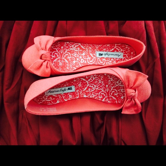 American eagle flats melon/pink color