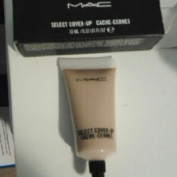 MAC select civer up concealer. Brand new
