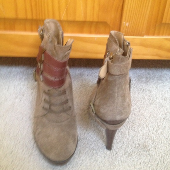 Nine West military bootie Sold - Picture 3 of 4