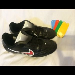 Nike Youth Soccer Cleats (with color inserts)