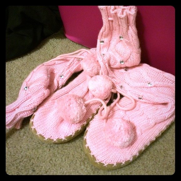 PINK, Victoria's Secret, tall sweater slipper.