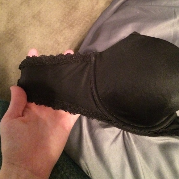 Black Victoria secret bra