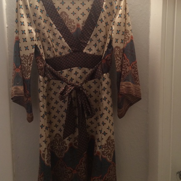 Tunic dress with belt - Picture 1 of 4