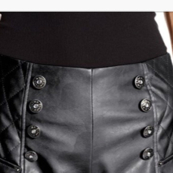 🌞 5 for $25 So Sexy black faux leather shorts - Picture 3 of 4