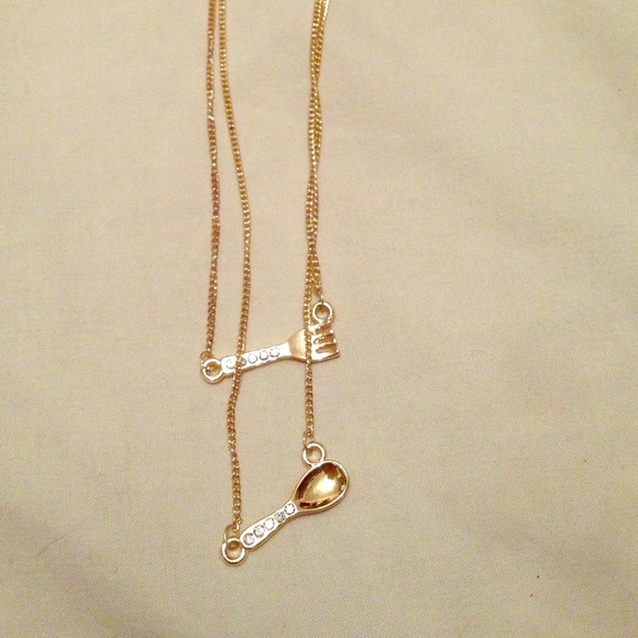 Lauren Conrad necklace