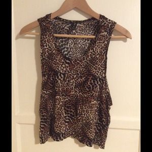 NOLLIE CHEETAH CROP TOP SZ M